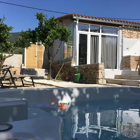 Holiday home Lemon Garden House *